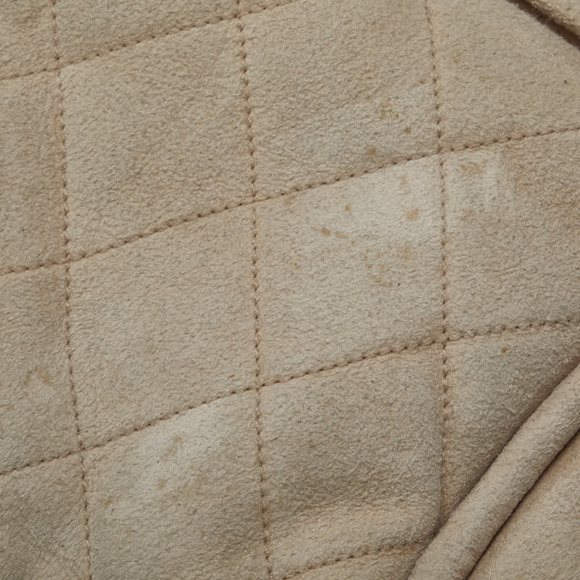 Chanel Suede Matelasse Shoulder Bag  Suede Shoulder Bag in Fair condition - Picture 5 of 12